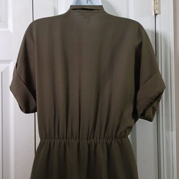 BCBGeneration olive green v neck pocket mini dress Sz S EUC - Picture 7 of 8